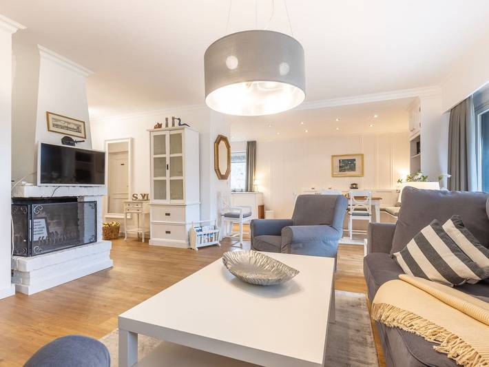 Ganze Ferienwohnung, Uaster Reeg I  - Parterrewohnung - Wohnen unter Reet  - im ruhigen Inselort Archsum in Sylt-Ost, Sylt (Gemeinde)