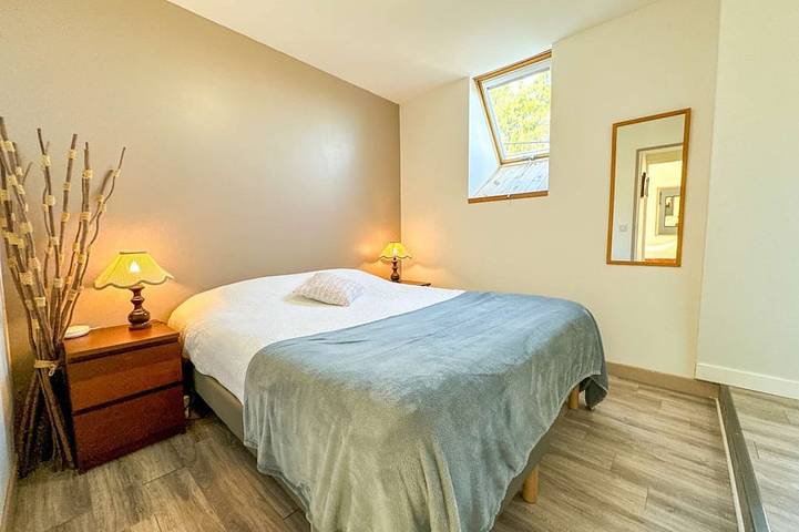 Location de vacances pour 4 personnes, avec jacuzzi ainsi que jardin et balcon à Vieux-Viel - 2