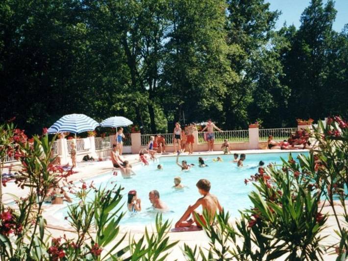 Location de vacances pour 4 personnes, avec terrasse et piscine à Neffes - 2