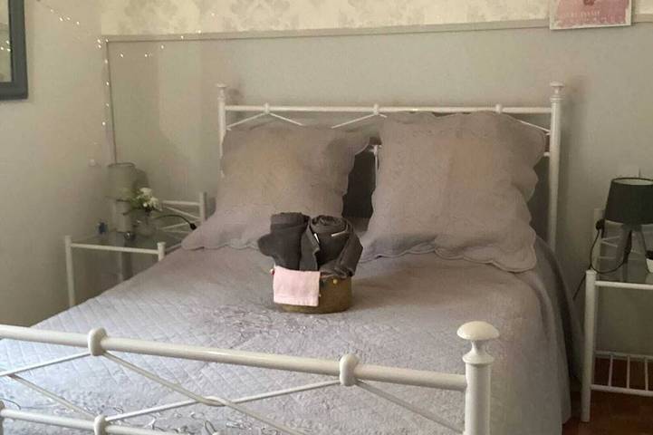 Location de vacances pour 2 personnes, avec terrasse et jardin à Vachères - 2