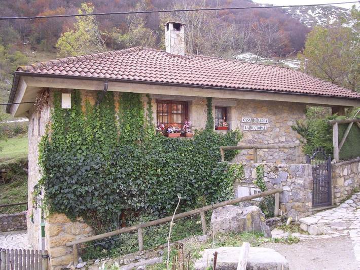 Casa rural para 11 personas, con Terraza además de Jardín y Vistas en Parque Natural de Las Ubiñas-La Mesa