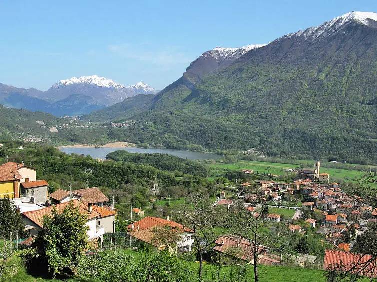 Haus 4 Personen in Gemeinde Porlezza, Luganersee (Italien)