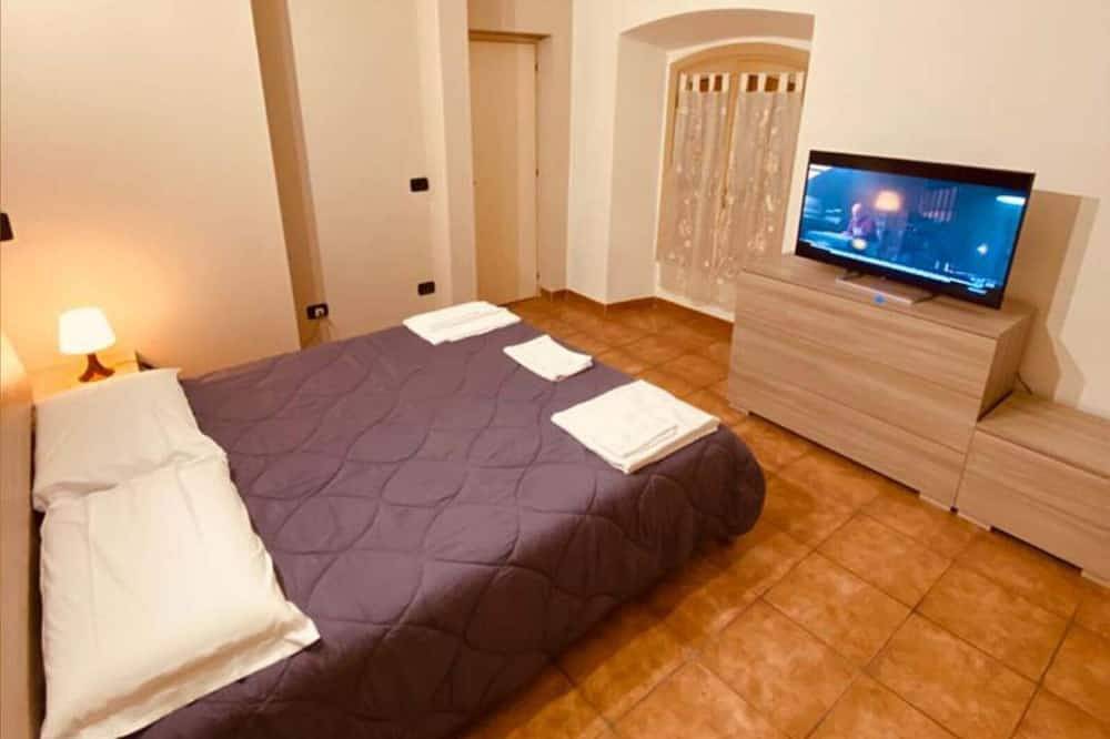 Geheel appartement, Studio apartment 6 hhva in Valenza, Provincie Alessandria