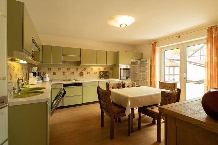 Ferienwohnung für 4 Personen, mit Garten und Balkon in Hofbieber