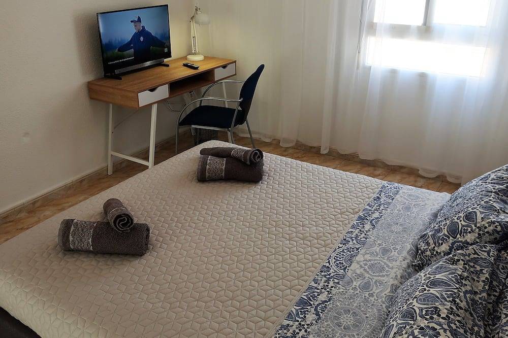 Apartamento entero, Your central and comfortable 100 sqm flat in Valencia City. 10 Gigabit internet in Valencia City Centre, Valencia