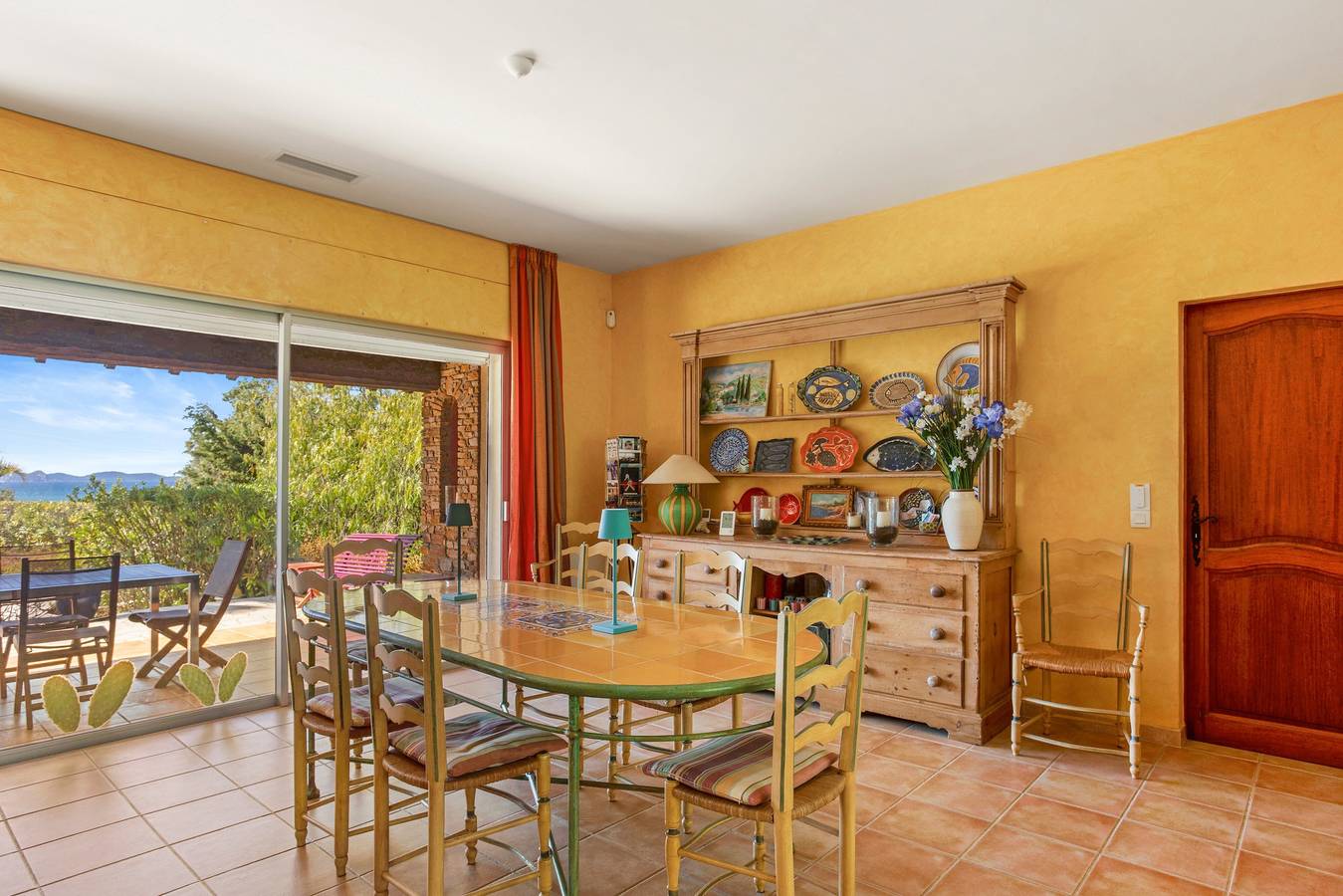 Frente a la isla de Porquerolles, 220 m², gran piscina, a 50 m de la playa, vistas al mar in La Londe-les-Maures, Parque nacional Port-Cros