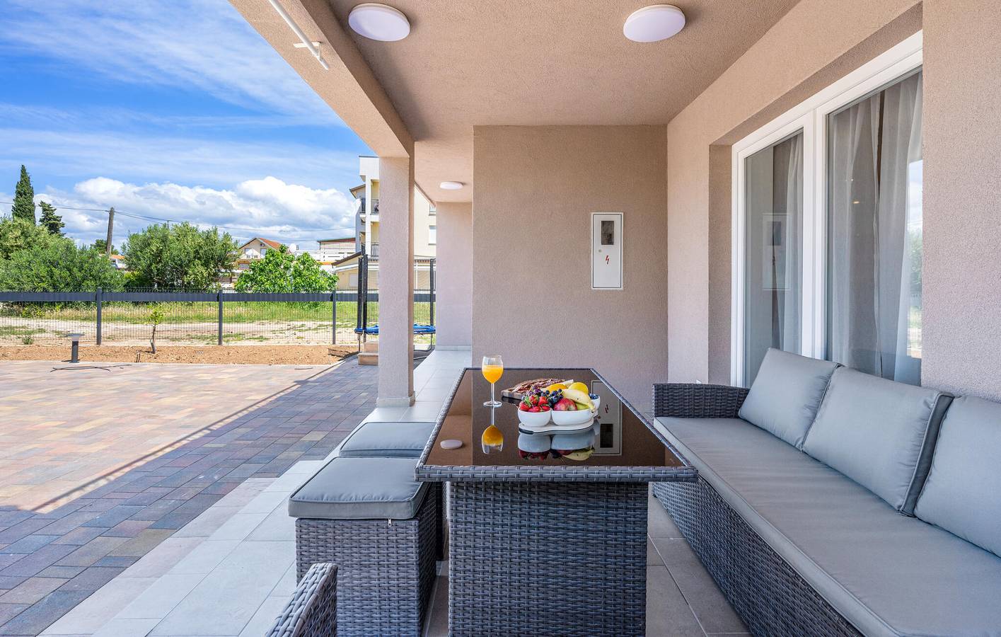 Ferienhaus für 10 Personen mit Terrasse in Pirovac, Šibenik-Knin