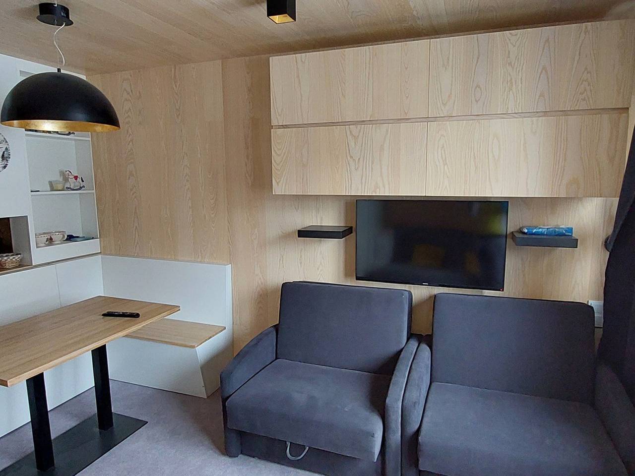 Ganzes Studio, Wunderschönes, renoviertes Studio für 3/4 Personen mit Balkon und Ski-in/Ski-out in Morzine in Morzine, Les Portes du Soleil