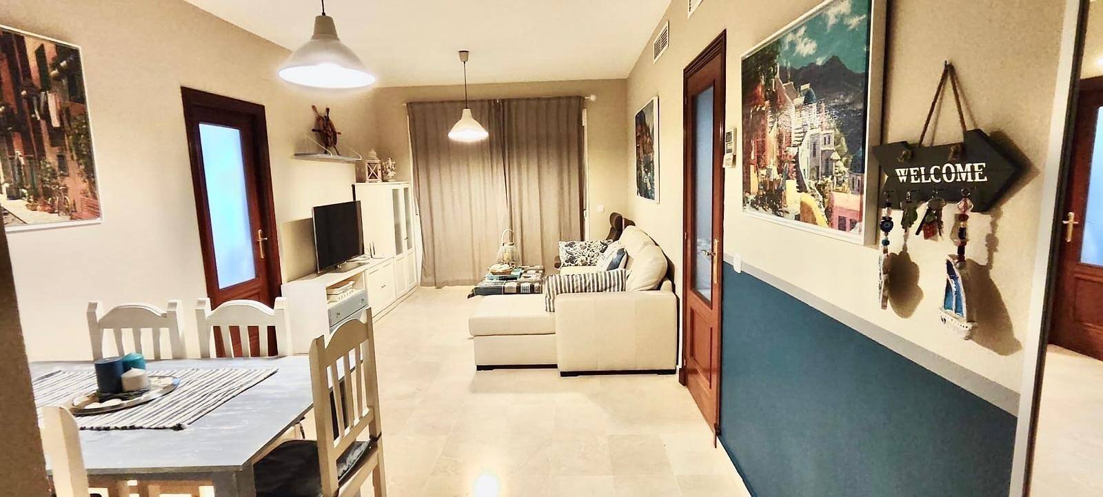 Appartamento intero, Appartamento 'Golf Y Costa' con piscina condivisa, Wi-Fi e aria condizionata in Costa Ballena, Chipiona