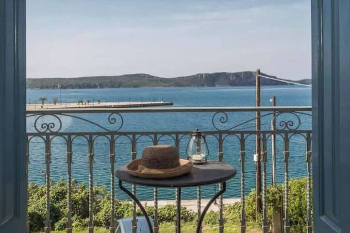 Location de vacances pour 6 personnes, avec Balcon et Jardin dans Pýlos