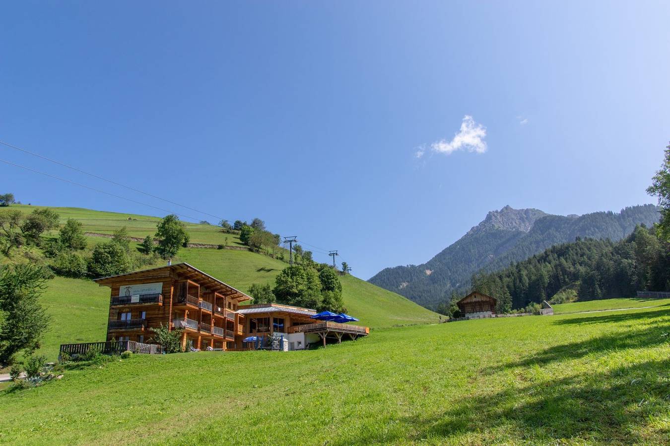 Ganze Wohnung, Ferienwohnung "Le Table C" mit Bergblick, Garten und Wlan in San Vigilio di Marebbe, Enneberg
