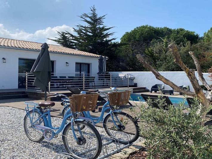 Villa pour 6 personnes, avec Terrasse ainsi que Jardin et Piscine à La Flotte