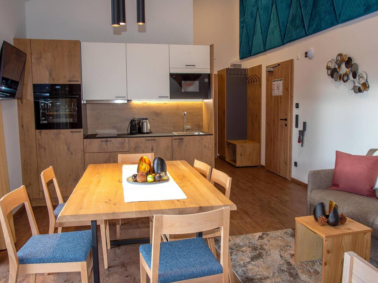 Ganze Wohnung, Exquisites Apartment mit Sauna an der Piste in Weißpriach, Bundesland Salzburg