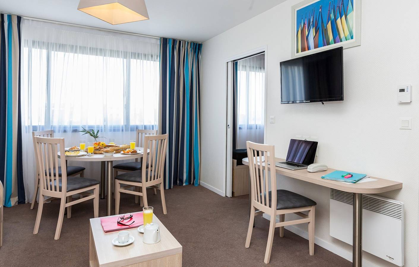 Geheel appartement, Vakantieappartement voor 6 personen met zwembad in La Rochelle, La Rochelle en omgeving