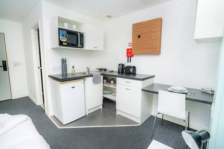 Apartamento vacacional entero, Budget Modern Studio in Central Coventry with Gym in Coventry, Birmingham y alrededores