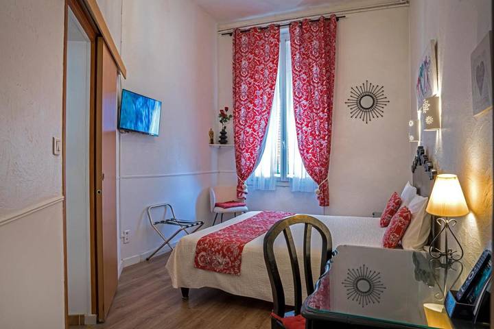 Hôtel pour 3 personnes, avec terrasse, animaux acceptés
