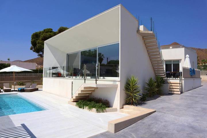 Location de vacances pour 8 personnes, avec piscine ainsi que jardin et vue à La Azohía - 4