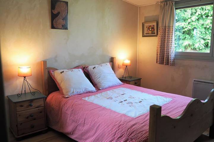 Location de vacances pour 9 personnes, avec terrasse et jardin, animaux acceptés à Saint-Genest-Malifaux - 3