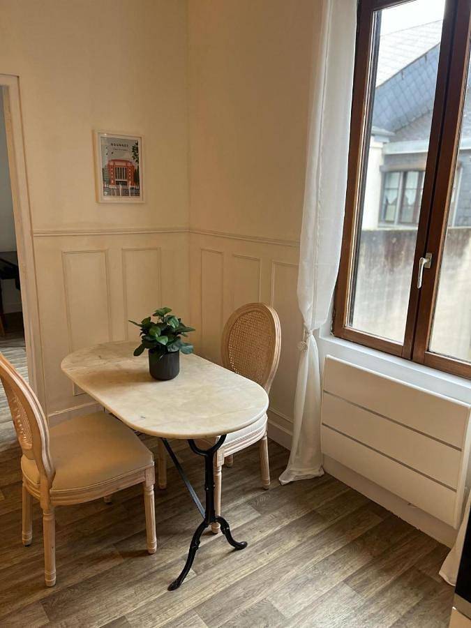 Gîte pour 4 personnes dans Musee Du Berry Bourges - 3