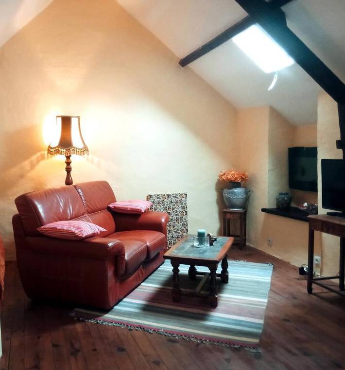 Location de vacances pour 2 personnes, avec terrasse et vue à Huelgoat - 2