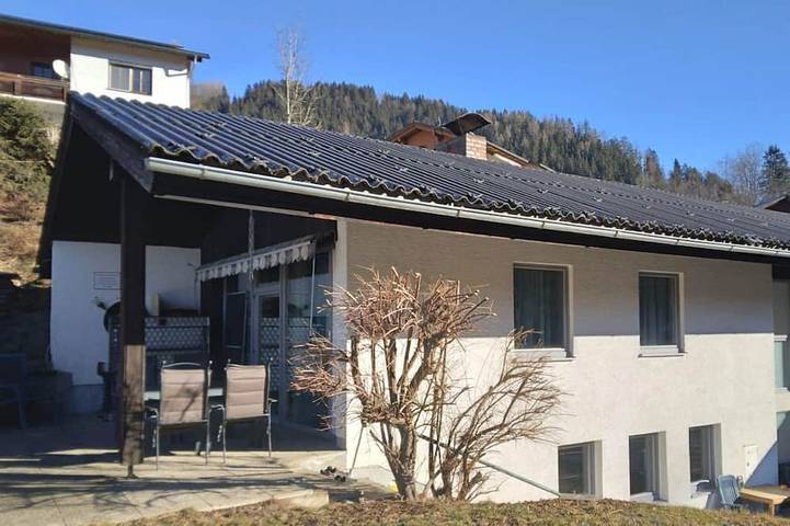 Ferienhaus für 3 Personen, mit Sauna und Pool sowie Terrasse und Garten