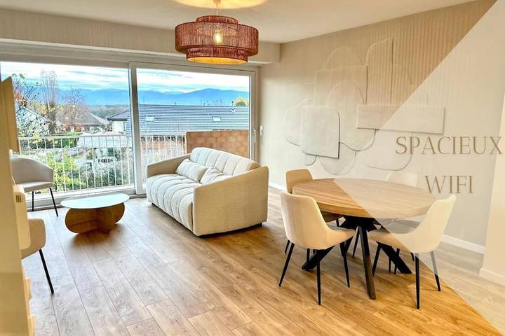 Gîte pour 8 personnes, avec Terrasse dans Vesancy