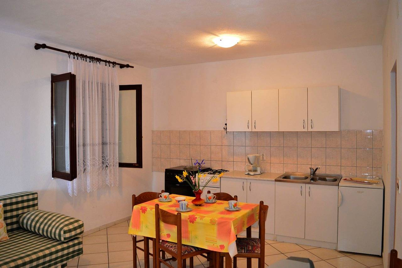 Ganze Wohnung, Apartment Livi with Balcony in Pakostane, Zadar