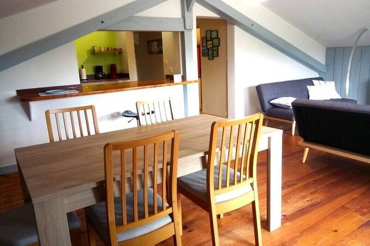 Apartamento entero, Pink Granite Coast. Gîte for 4/5 people 10 minutes from the beach! in Trélévern, Costa de granito rosa