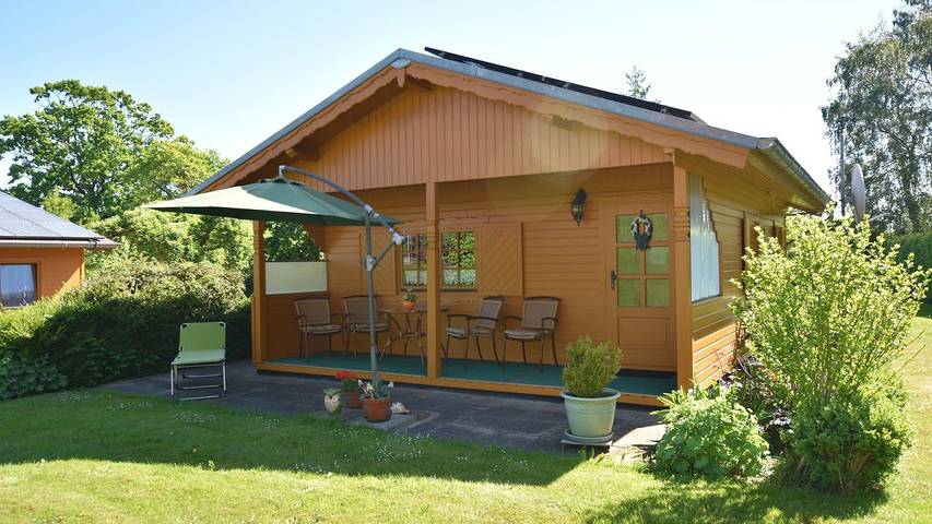 Ferienhaus für 3 Personen, mit Garten in Bastorf - 2