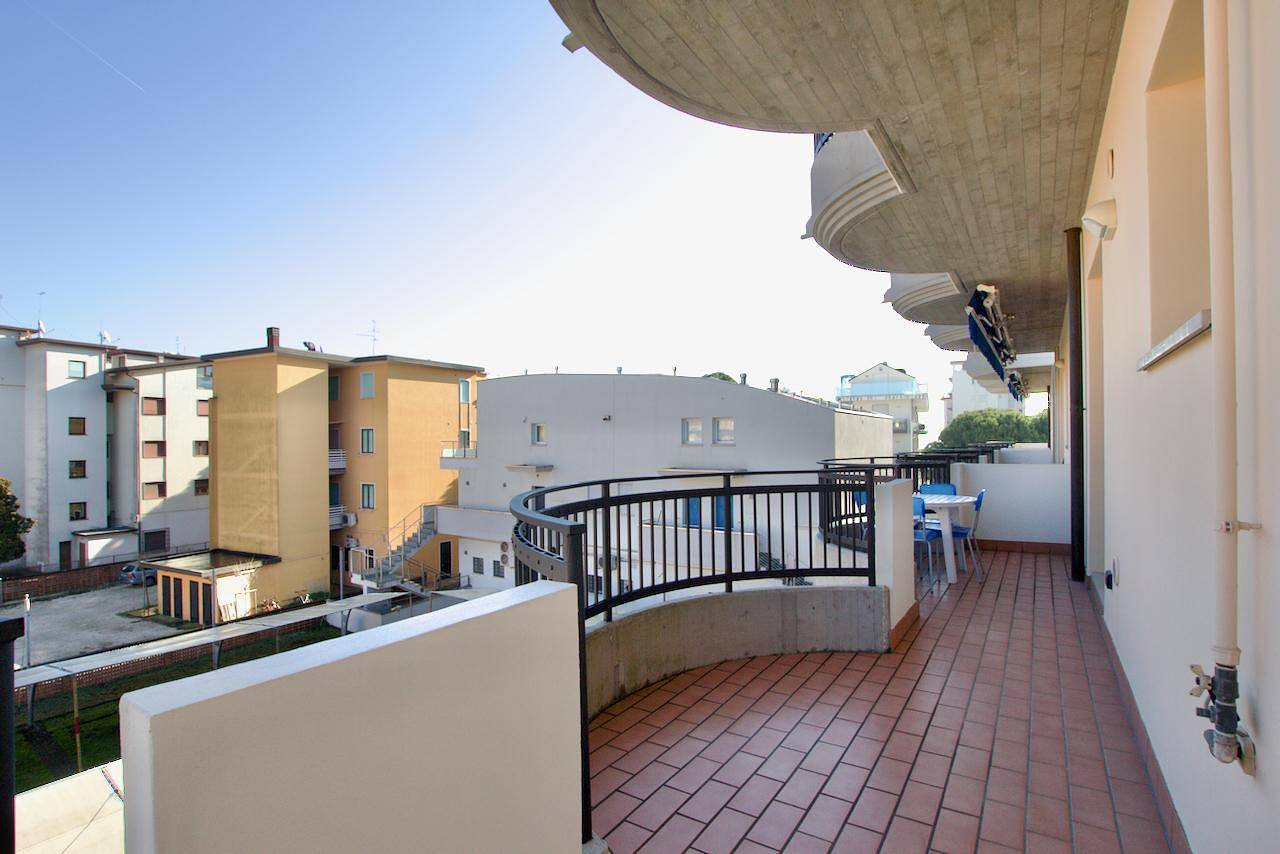Ganze Wohnung, Wohnung mit einem Pool in Lido di Jesolo, Jesolo