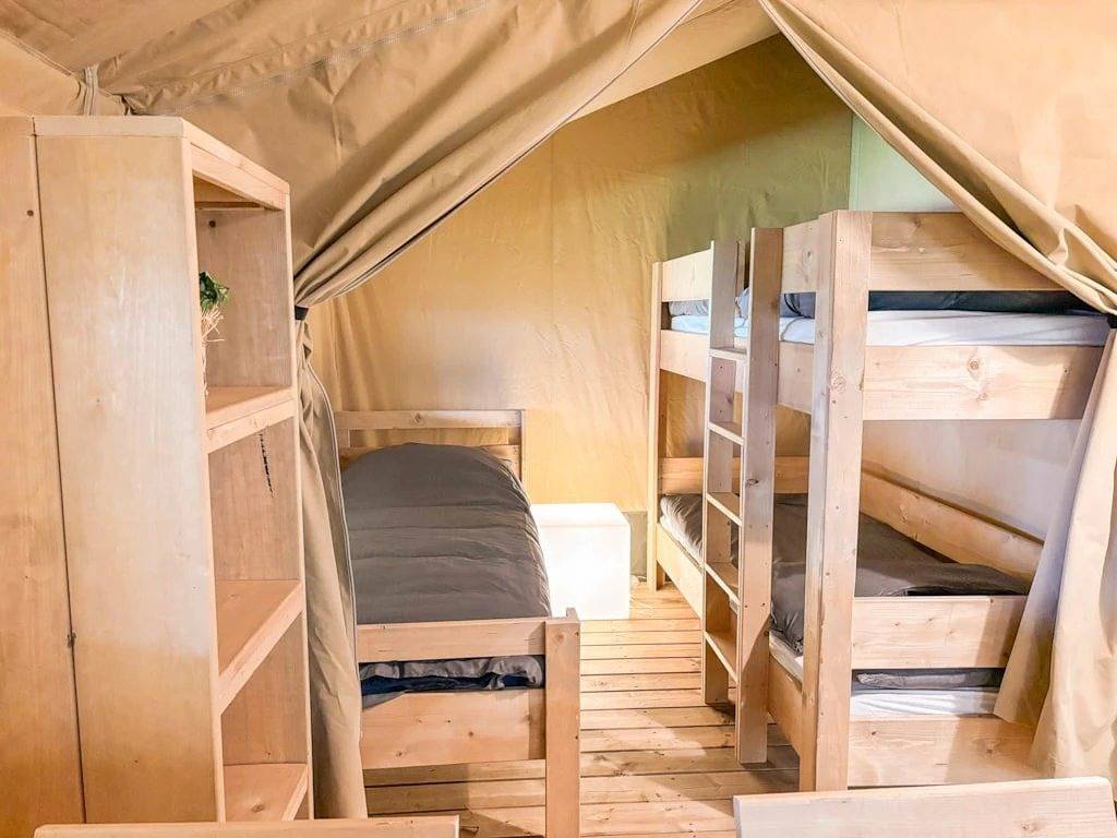 Zecamping 2 étoiles pataugeoire piscine locatif 38m2 5 pers in Fenouillet, Parc naturel régional Corbières-Fenouillèdes