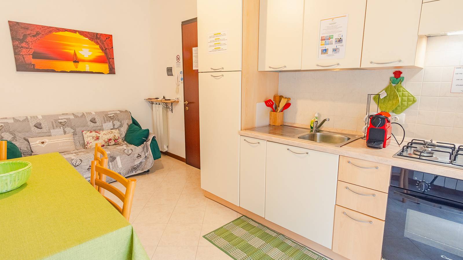 Geheel appartement, Vakantieappartement voor 4 personen met tuin in Santa Maria di Lugana, Sirmione