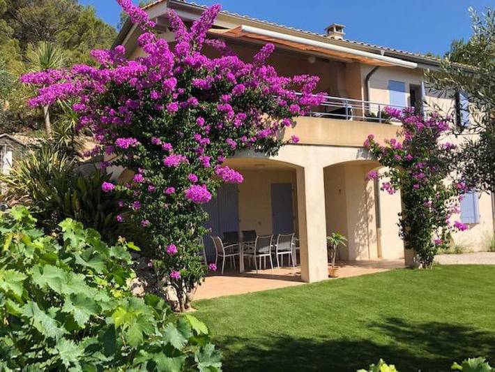 Gîte pour 4 personnes, avec jardin