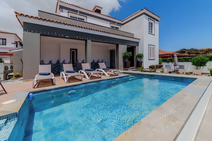 Casa rural para 14 personas, con Balcón en Arona 
