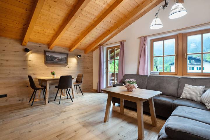 Hütte für 3 Personen, mit Balkon
