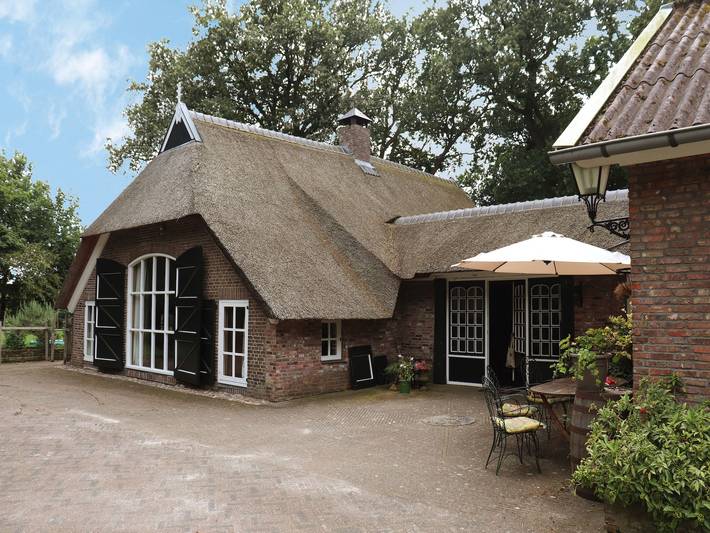 Villa für 9 Personen, mit Garten