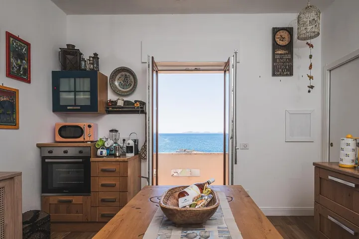 Holiday home for 6 people, with balcony and view - 1