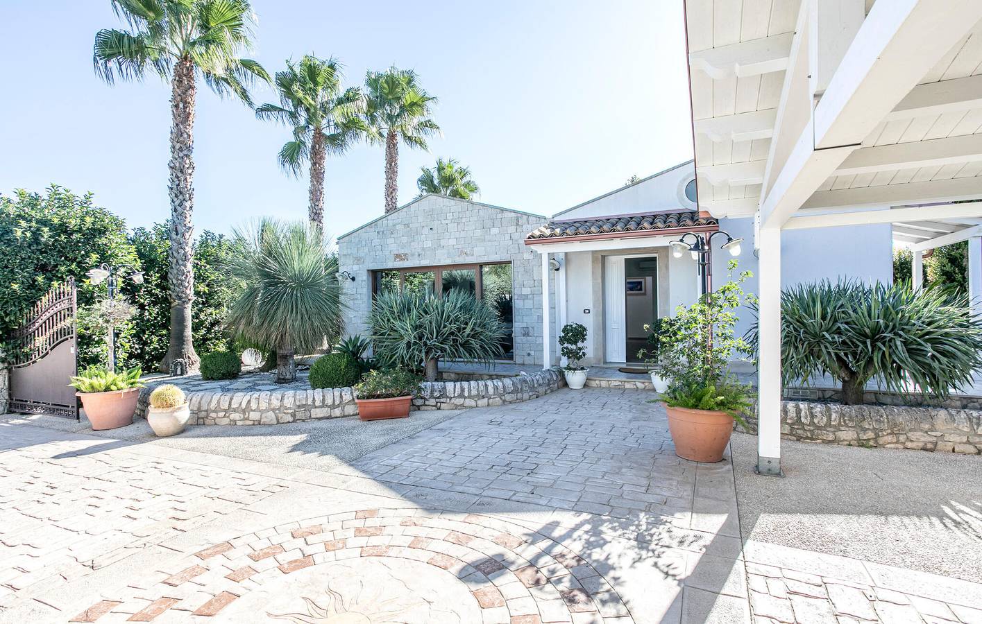 Exklusive Wohnung am Pool mit Parkplatz & WiFi in Modica, Ragusa Provinz