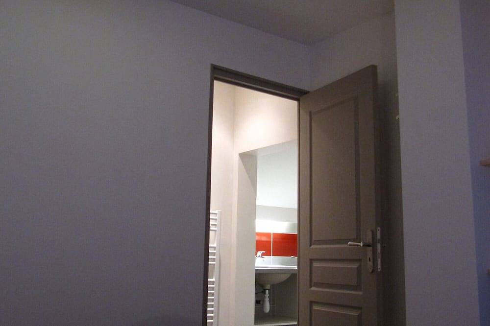 Chalet camp de base pour tribu, sportif,wifi,5 ch in Le Lioran, Laveissière