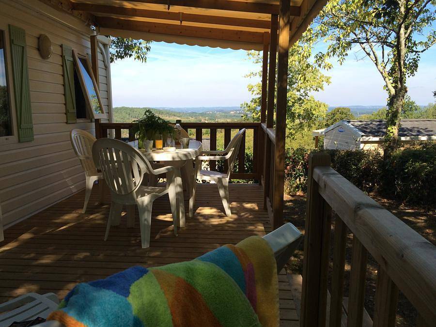 Camping Le Daguet - Mobilhome 5 personas - Bali 1 4/5 Personas in Saint-Laurent-la-Vallée, Périgord Noir