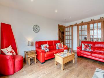 Log Cabin for 6 People in Aviemore, Cairngorms National Park, Photo 3