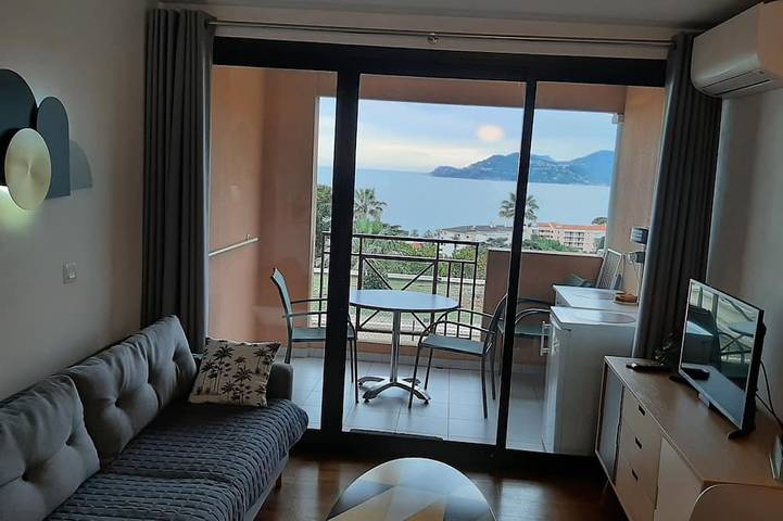 Apartamento entero, Cannes T2 Avec vue Imprenable sur la mer in Cannes, Costa mediterránea (Francia)