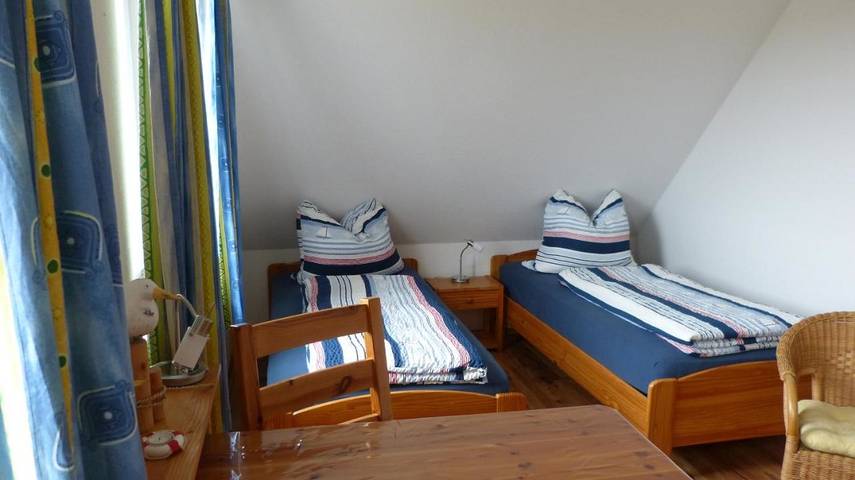 Ferienwohnung für 2 Personen, mit Terrasse und Garten sowie Ausblick
