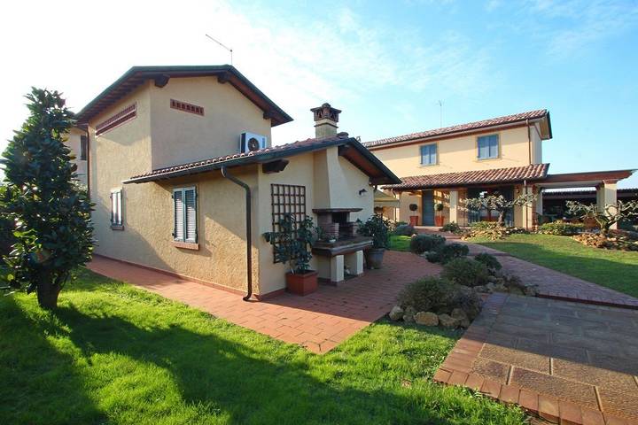 Location de vacances pour 4 personnes, avec jardin à Pietrasanta - 2