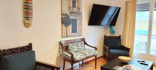 Vacation Rental for 10 Guests in Acropolis, Athens Centre, Picture 4