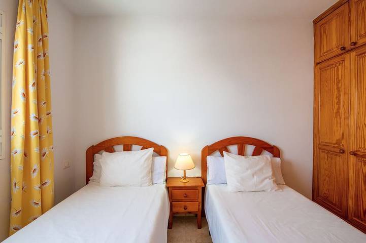 Ganze Wohnung, Reyes Natur - Quiet apartment with mountain views in Charco del Palo, Haría
