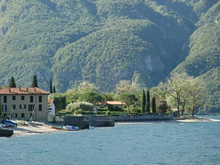 Appartamento per 4 persone, con terrazza a Abbadia Lariana