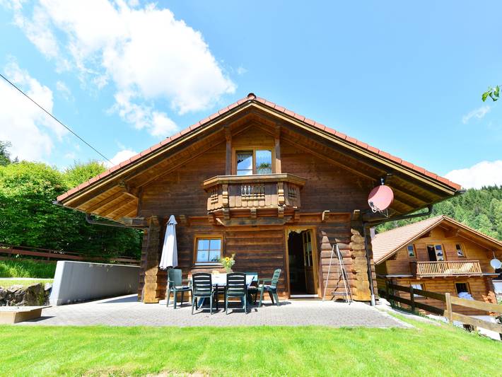 Ferienhaus für 8 Personen, mit Terrasse und Garten
