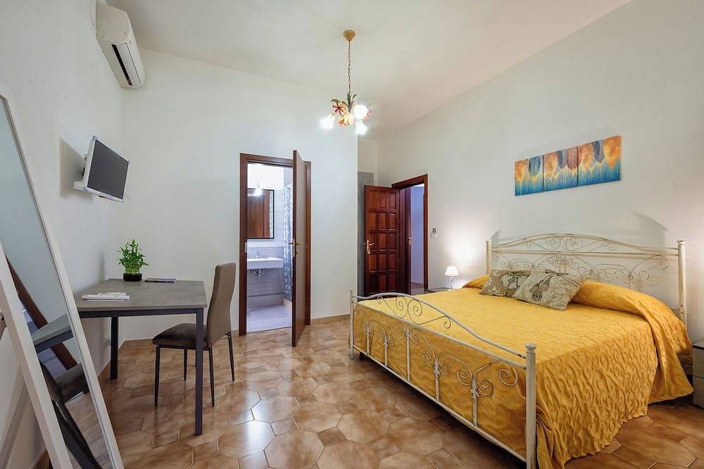 Serendila a few km from Gallipoli - great for families and groups, with garden in Neviano, Golf von Tarent