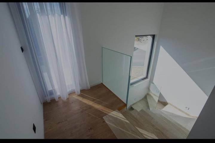 Villa pour 11 personnes, avec balcon ainsi que piscine et vue à Sinj - 2